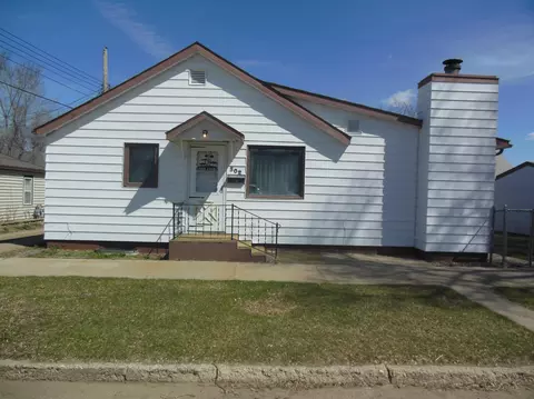 302 5th Ave W, Williston, ND 58801 photo 1
