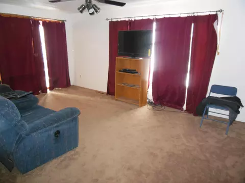 302 5th Ave W, Williston, ND 58801 photo 5