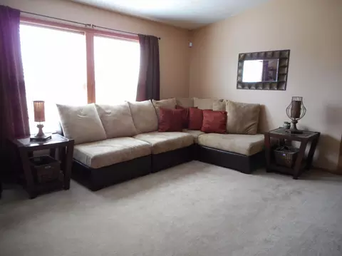 6881 2nd Cir E, Williston, ND 58801 photo 9
