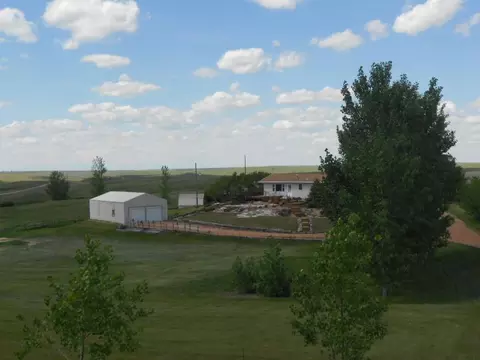 12879 Highway 1804, Williston, ND 58801 photo 2