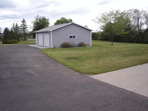 1205 20th Ave E, Williston, ND 58801 photo 29