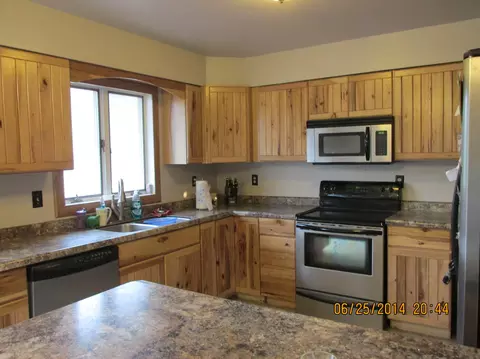 916 University Ave, Williston, ND 58801 photo 4