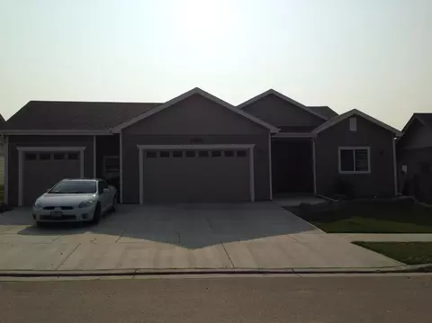 2502 27th Ave W, Williston, ND 58801 photo 1