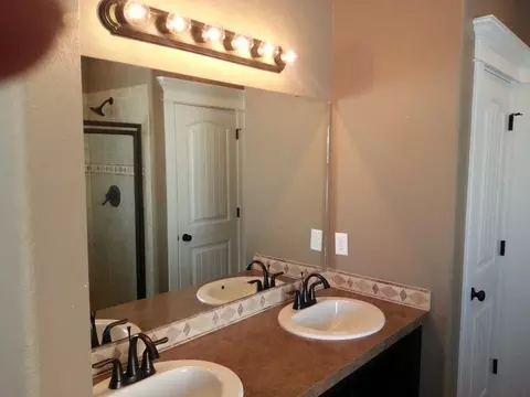 2502 27th Ave W, Williston, ND 58801 photo 16