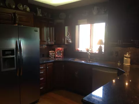 305 22nd St E, Williston, ND 58801 photo 11