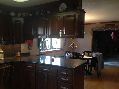 305 22nd St E, Williston, ND 58801 photo 12