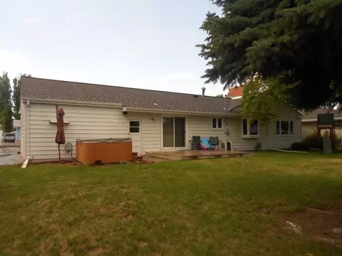 1518 5th Ave W, Williston, ND 58801 photo 12