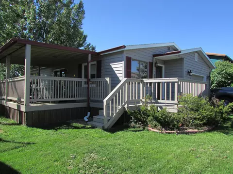 1707 30th St W, Williston, ND 58801 photo 6