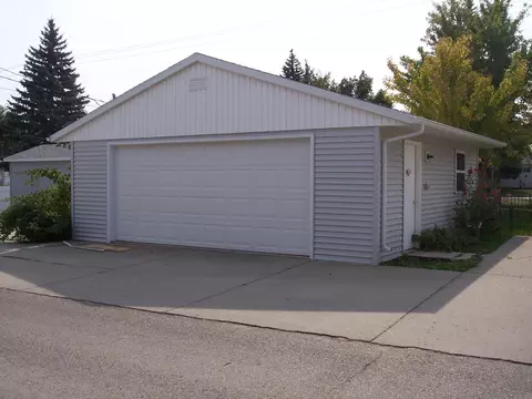 608 18th St W, Williston, ND 58801 photo 9
