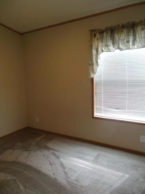 1830 37th St W, Williston, ND 58801 photo 8