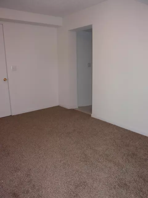 812 6th Ave E, Williston, ND 58801 photo 10