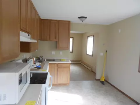 903 5th Ave W, Williston, ND 58801 photo 3