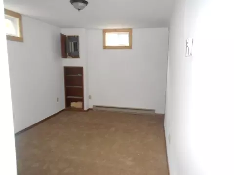 903 5th Ave W, Williston, ND 58801 photo 8