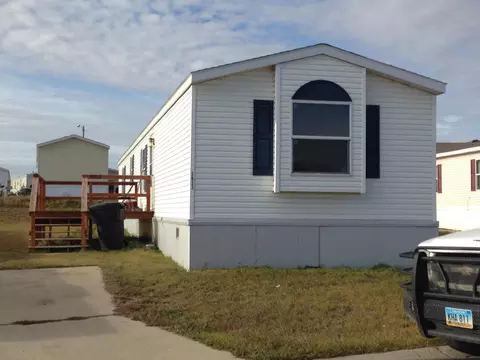 3813 22nd Ave W, Williston, ND 58801 photo 2