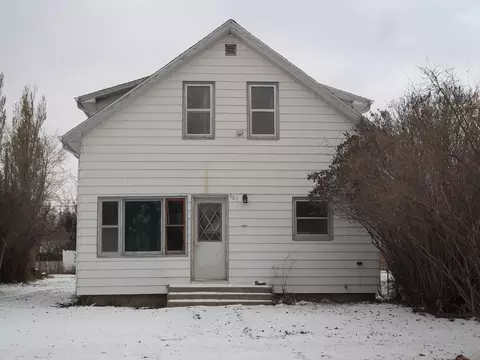 905 3rd Ave W, Williston, ND 58801 photo 1