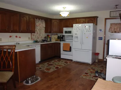 2403 8th Ave E, Williston, ND 58801 photo 6
