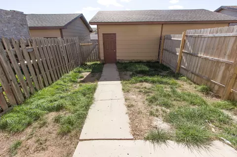 1815 31st St W, Williston, ND 58801 photo 6