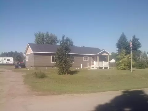 3417 University Ave, Williston, ND 58801 photo 2