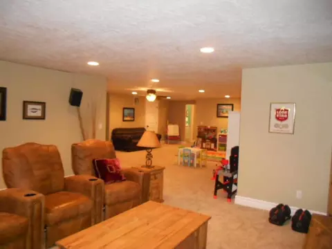 2002 22nd St W, Williston, ND 58801 photo 19