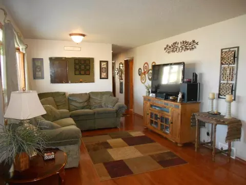 1201 6th Ave W, Williston, ND 58801 photo 6