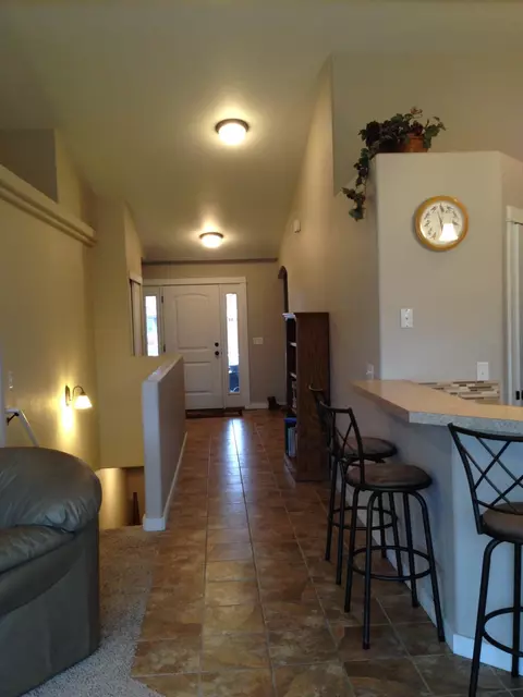 2818 25th St W, Williston, ND 58801 photo 30