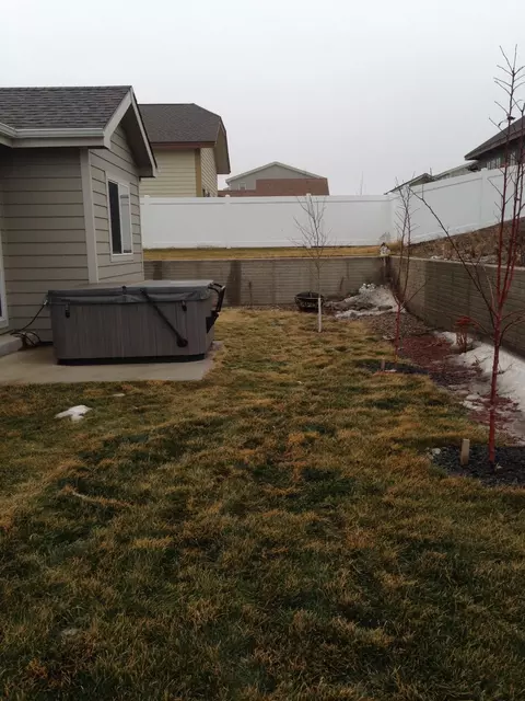 2818 25th St W, Williston, ND 58801 photo 32