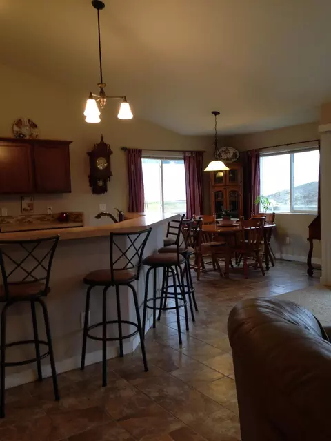 2818 25th St W, Williston, ND 58801 photo 26