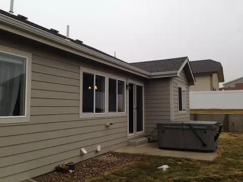 2818 25th St W, Williston, ND 58801 photo 33