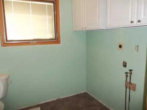 1317 9th Ave W, Williston, ND 58801 photo 7