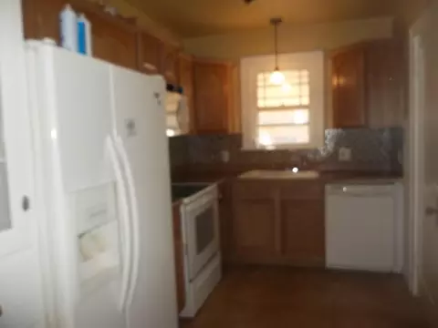 315 4th Ave W, Williston, ND 58801 photo 4