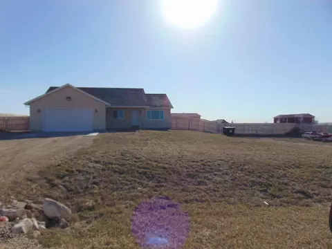 4830 Southview Ln, Williston, ND 58801 photo 2