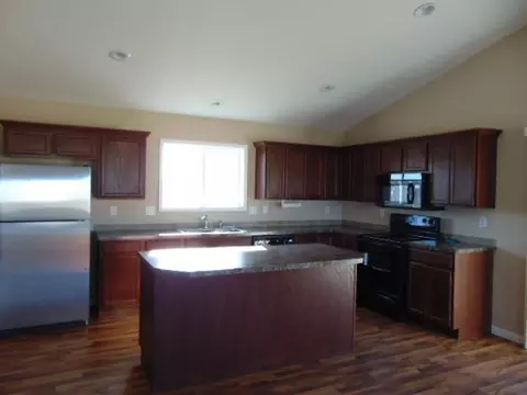 4830 Southview Ln, Williston, ND 58801 photo 8