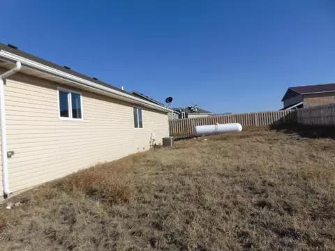 4830 Southview Ln, Williston, ND 58801 photo 30