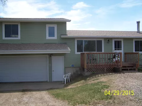 6851 2nd Avenue Cir E, Williston, ND 58801 photo 4