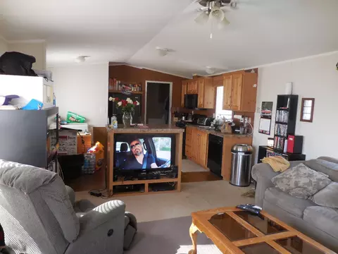2409 36th Pl, Williston, ND 58801 photo 5