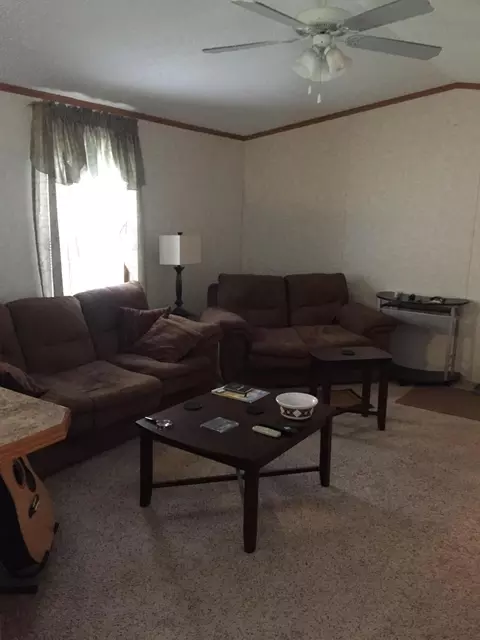 1705 33rd St W, Williston, ND 58801 photo 2