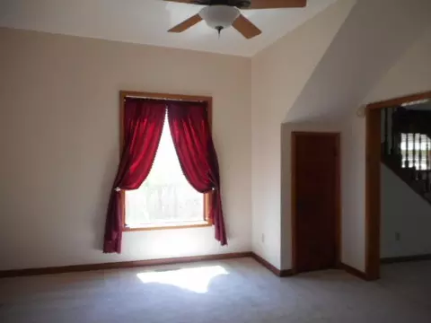 606 1st Ave E, Williston, ND 58801 photo 5