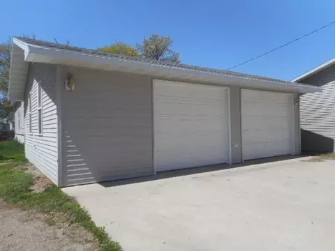 606 1st Ave E, Williston, ND 58801 photo 19