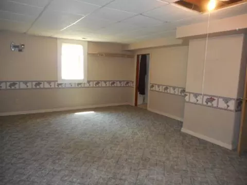 606 1st Ave E, Williston, ND 58801 photo 11
