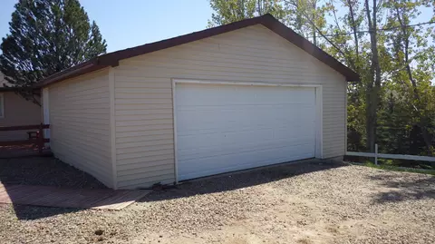 513 Fallon St, Alexander, ND 58831 photo 2
