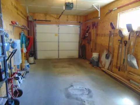 1614 1st Ave E, Williston, ND 58801 photo 14