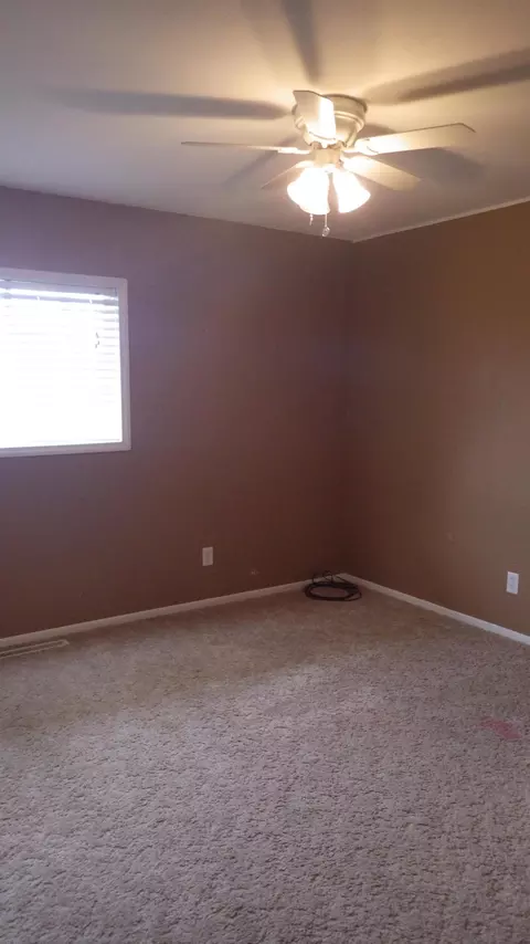 908 14th Ave W, Williston, ND 58801 photo 10