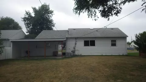 908 14th Ave W, Williston, ND 58801 photo 2
