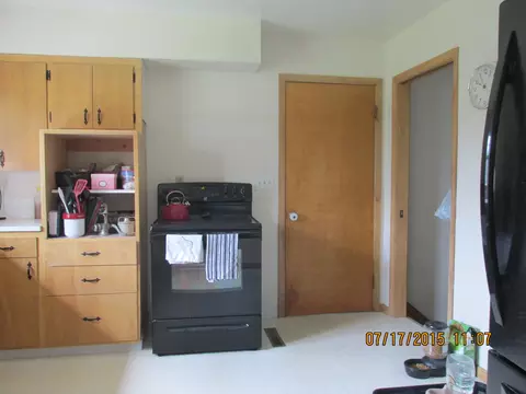 210 14th St E, Williston, ND 58801 photo 3