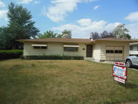 209 14th St E, Williston, ND 58801 photo 1
