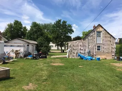 309 2nd St SE, Stanley, ND 58784 photo 3