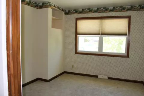 411 7th Ave W, Williston, ND 58801 photo 12