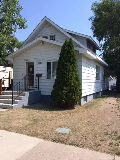 914 6th Ave W, Williston, ND 58801 photo 1