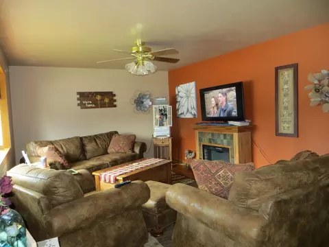 1607 1st Ave E, Williston, ND 58801 photo 18