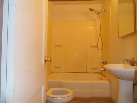 1009 4th St W, Williston, ND 58801 photo 6